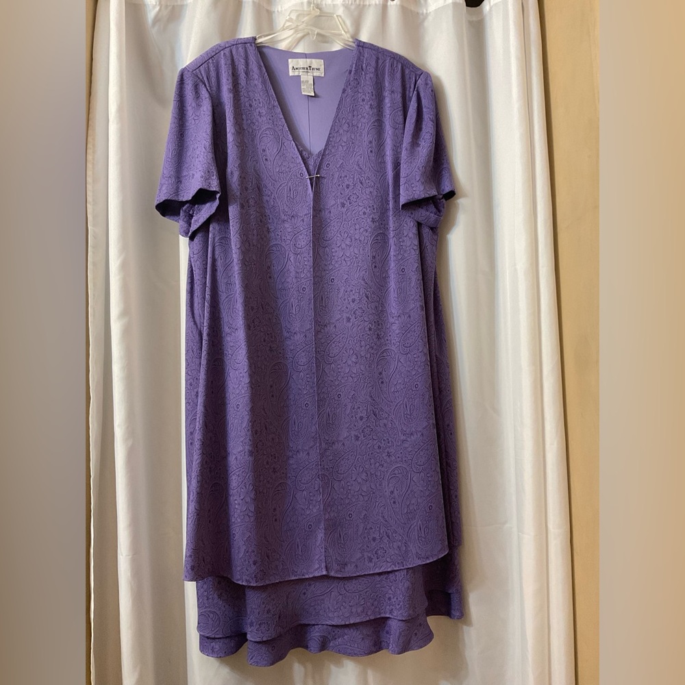 Chic Purple V-Neck Dress